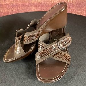 ITALIAN SHOEMAKERS Wedge, Size US 8, Chocolate